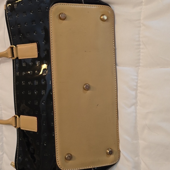 Arcadia Black Patent Leather Top Handle Handbag - Picture 6 of 6